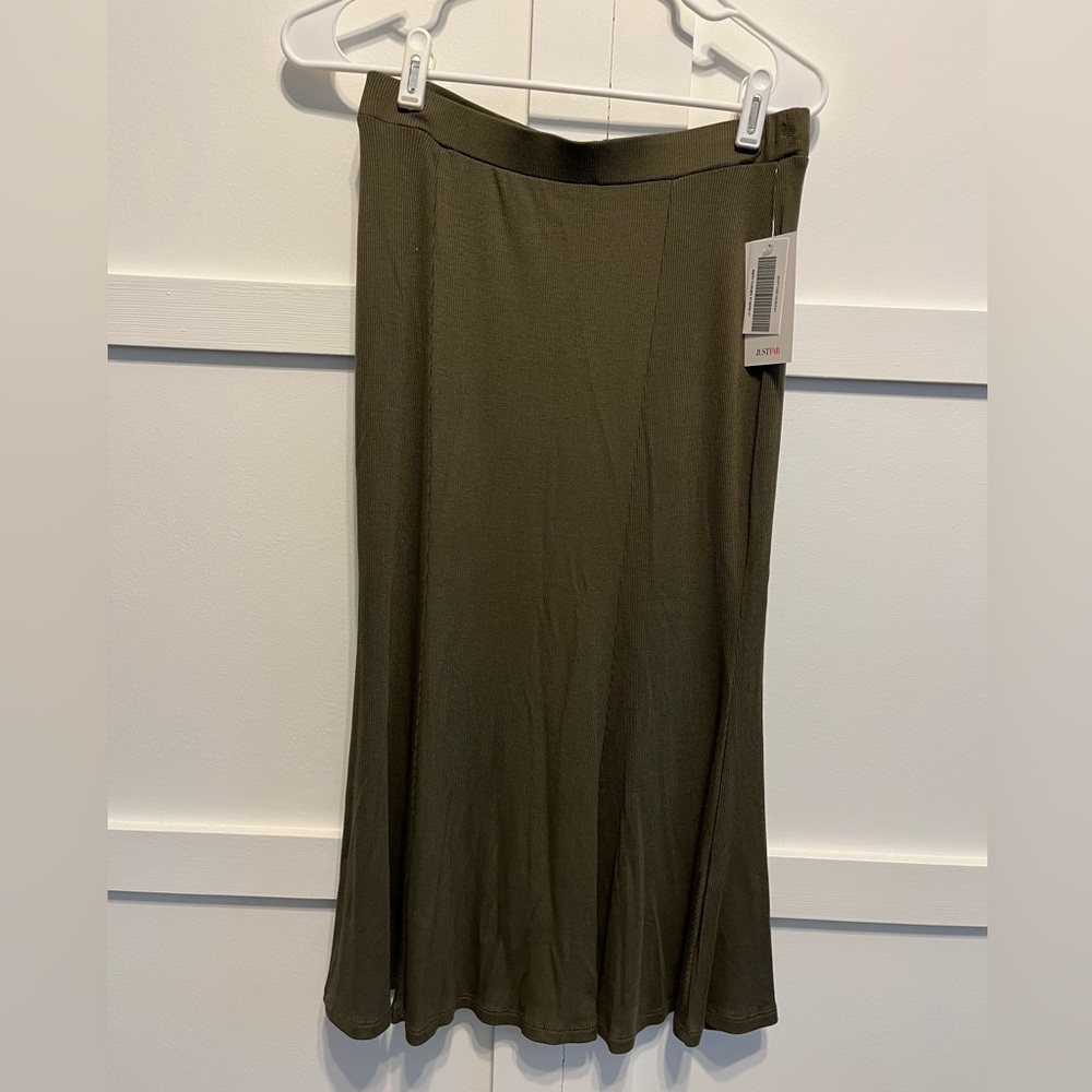 Just Fab ribbed maxi skirt